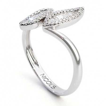 Engagement Ring DIAMOND LEAF