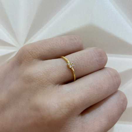 Gold Diamond Ring Rosette DETAIL