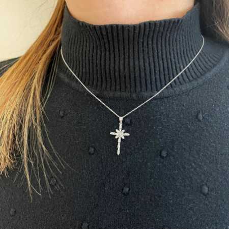 Cruz Diamantes Catholic Sign