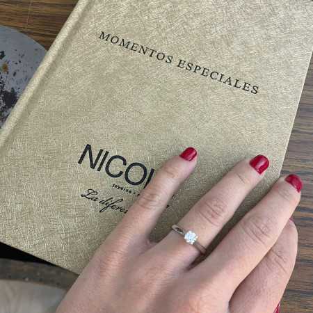 Anillo Compromiso Nicole Platino con Diamante 0.10-0.50ct